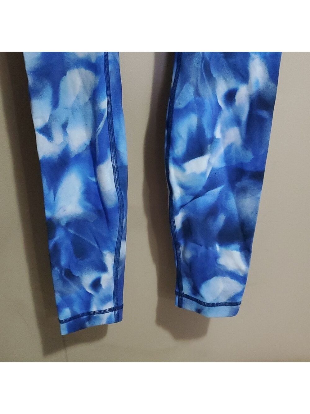 Lululemon Wunder Under Tight Blue Low Rise Leggings Size 4 - Picture 3 of 5